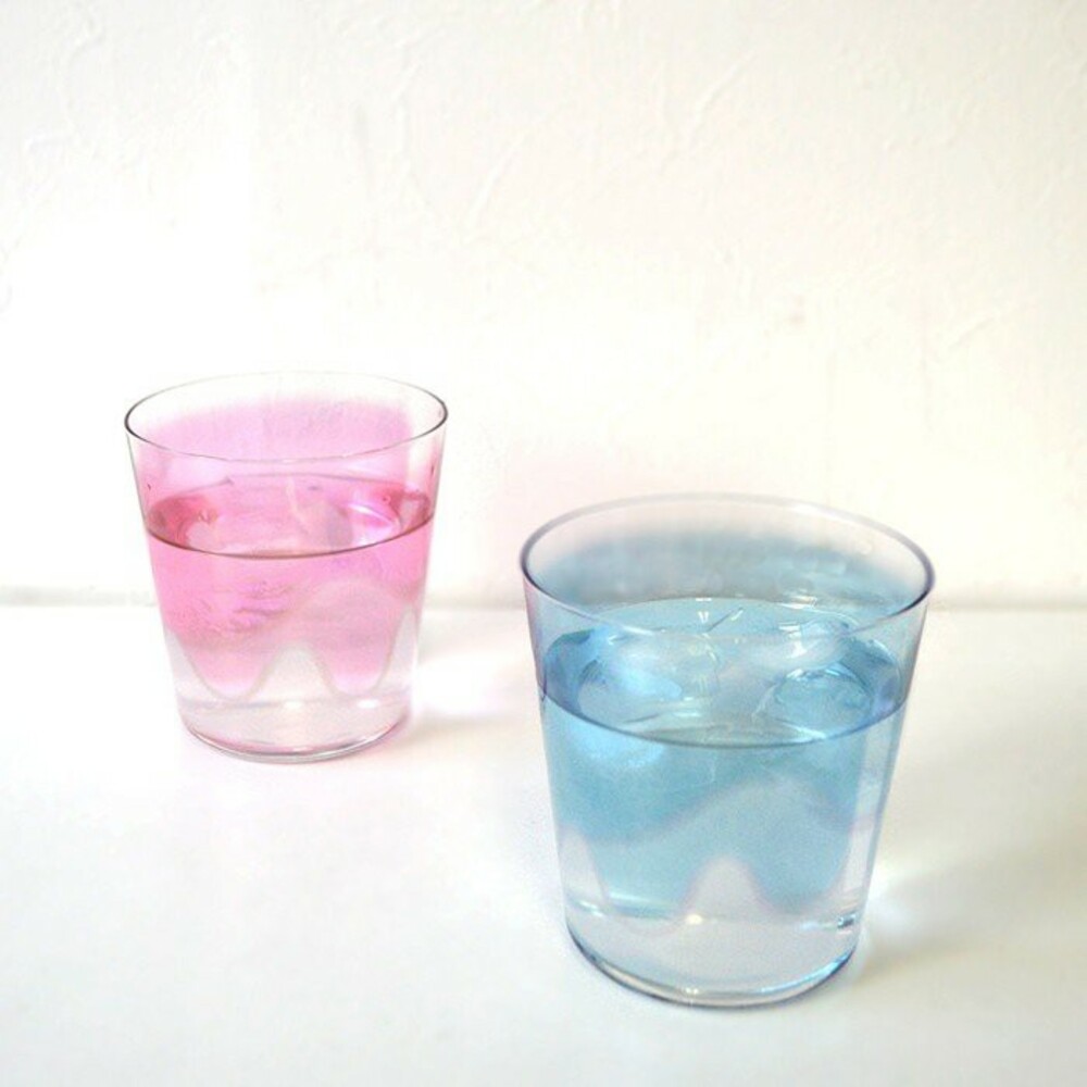 【現貨】日本製 富士山造型玻璃杯 兩色可選-粉色/藍色｜送禮推薦 入厝禮 清酒杯 茶杯 質感玻璃杯 情侶對杯 圖片