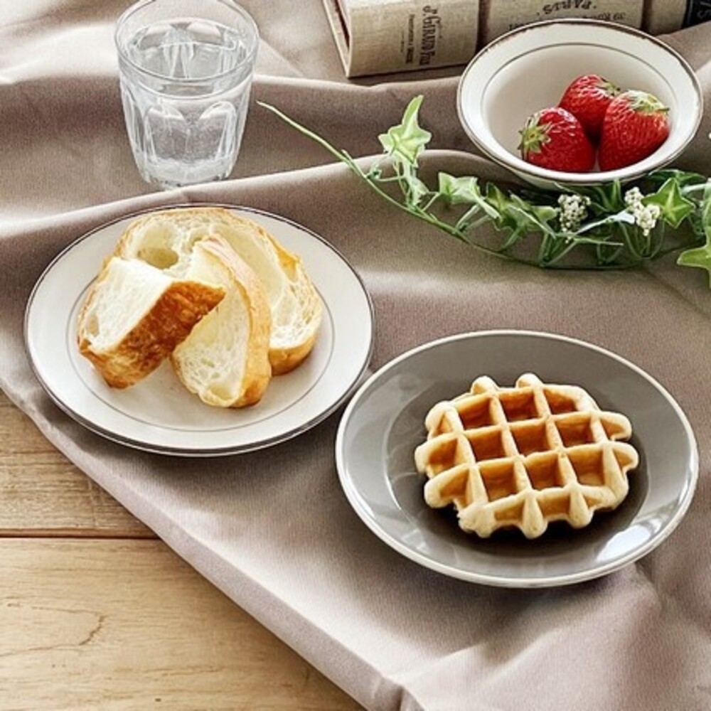 SF-015002-日本製 美濃燒典雅線條圓盤 灰/白 甜點盤 水果盤 餅乾盤 蛋糕盤 小菜盤 餐盤 盤子 下午茶