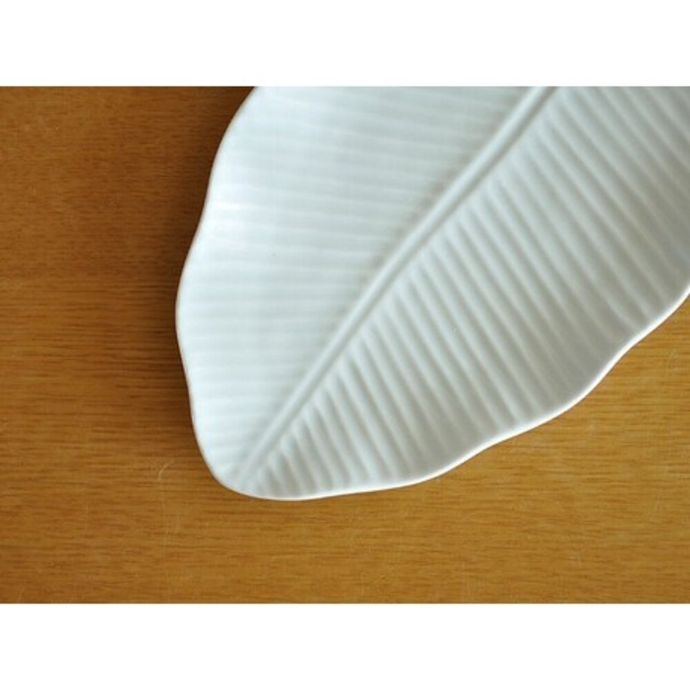 【現貨】日本製美濃燒樹葉造型點心盤 盤 甜點盤 蛋糕盤 海南度假 盤子 小碟 廚房用具 廚房用品