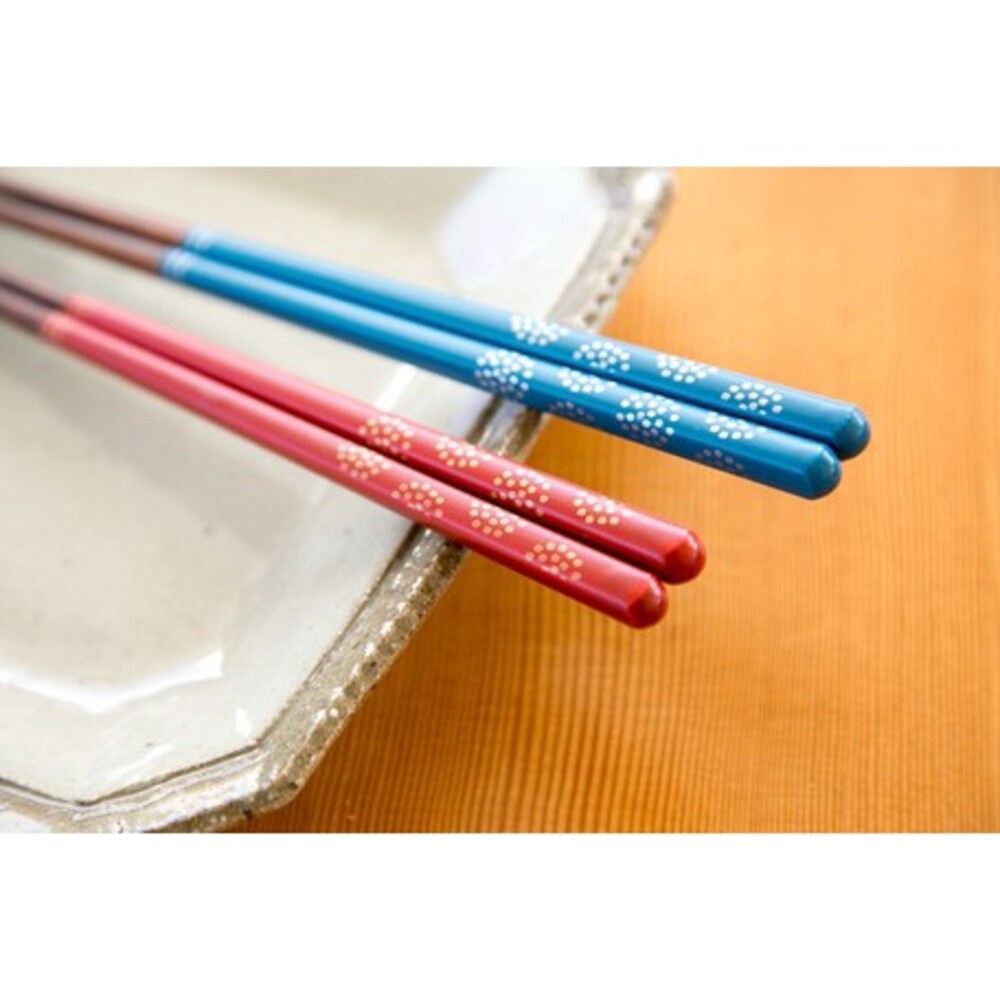 【現貨】日本製 金魚木筷禮盒組 筷子 木質筷子 筷架 情侶對筷 夫妻對筷 筷子禮盒組 天然木 送禮