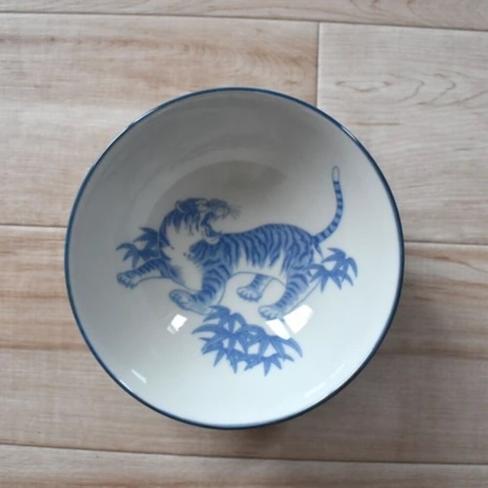【現貨】日本製 復古老虎陶瓷餐碗 美濃燒 瓷器彩碗 湯碗 飯碗 釉下彩 陶器 老虎 虎年 長輩送禮