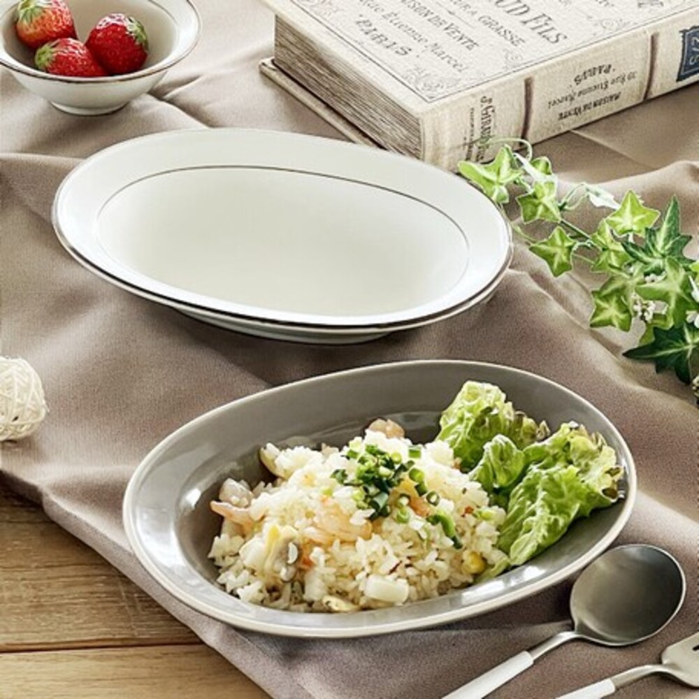 【現貨】日本製 炭邊系列白色橢圓餐盤 餐盤 咖哩盤 沙拉盤 燴飯 西式料理 質感餐具 廚房用品 圖片