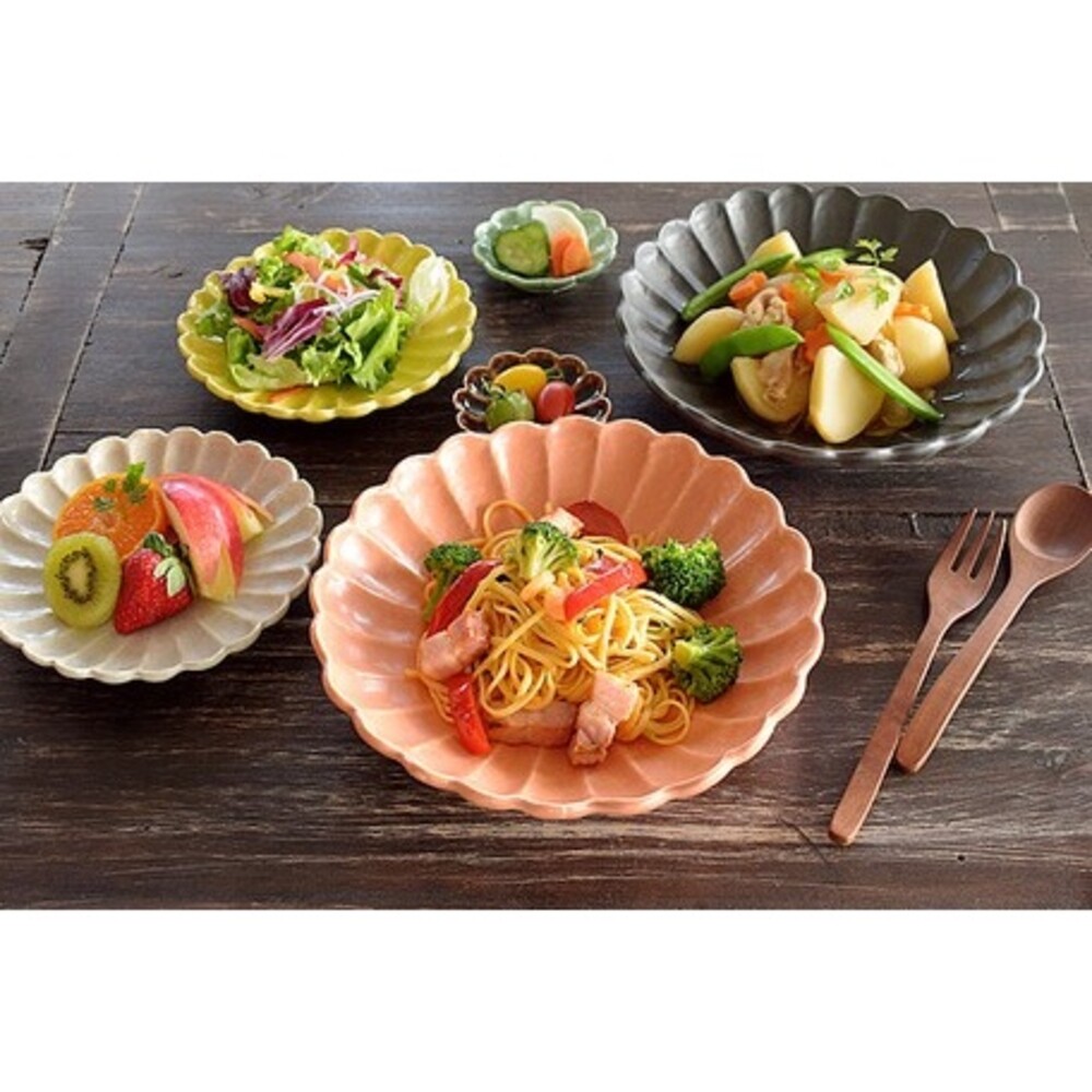 SF-016555-日本製美濃燒日式餐盤 23.5cm 菊花造型 盤 盤子 陶瓷 義大利麵盤 咖哩盤 餐盤 菜盤
